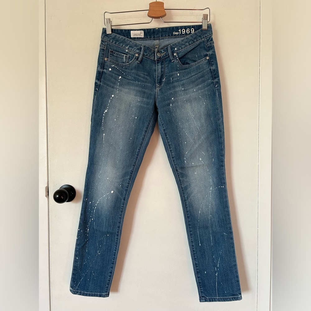 GAP PAINT SPLASH JEANS SIZE 27